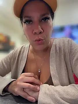 Bigbuttbrooklynn live