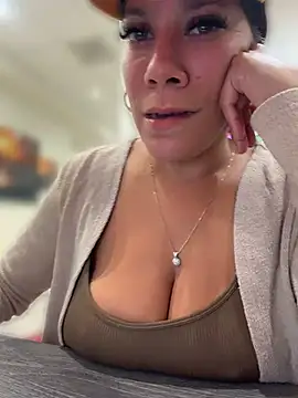Bigbuttbrooklynn live