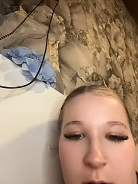 LittleChaosQueen live