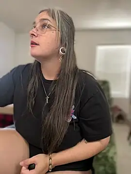Alix_Valentine live