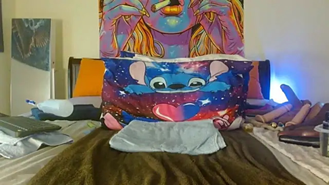 EnticingAaliyah live