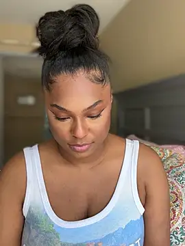 CandyLuxxxx live