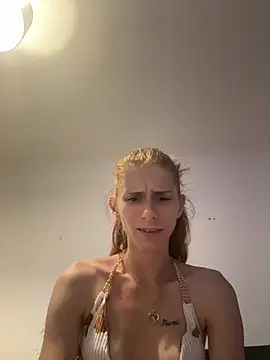 CherryBellaa live