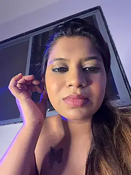Malika_Secrets live
