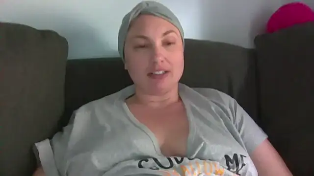 Emily33333 live