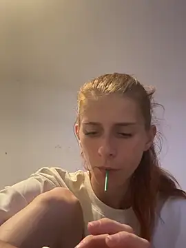 CherryBellaa live