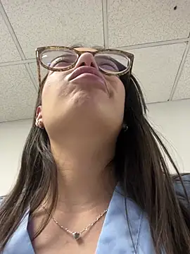 Sweet_Milaa1 live