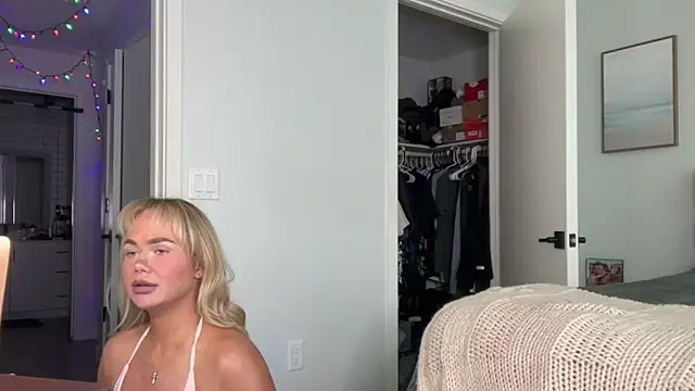ElenaErickson live