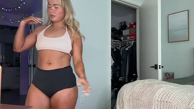 ElenaErickson live