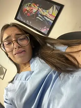 Sweet_Milaa1 live