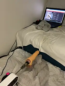 Ozge-SluttyScream69 live