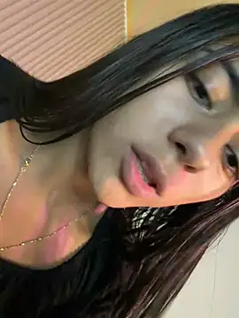 Lilybeeth live
