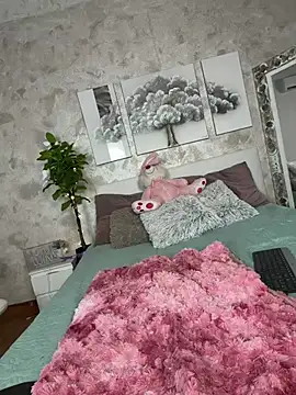MilaTeenX profile