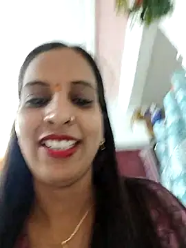 Sexy-Kajal2 live
