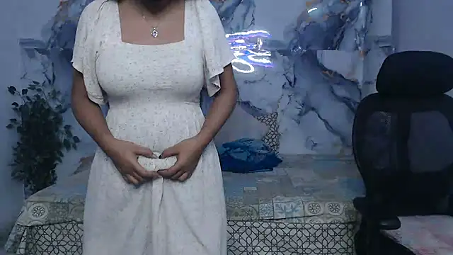 Deevisha-queen live