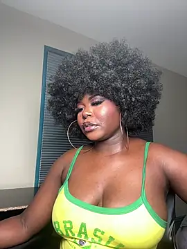 WomanNextdoor1 live