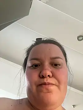 SunnyLeila2101 live