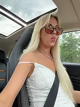 LisaMurr live