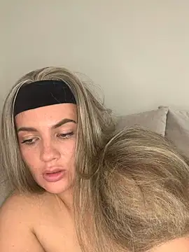 little_lola_x live