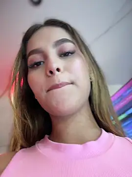 Valeria-escobar live