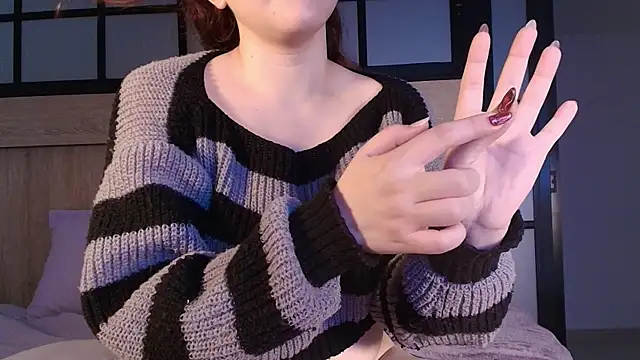 Daphne_and_Roger_ live