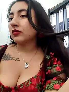 _Sarah-Office1 live