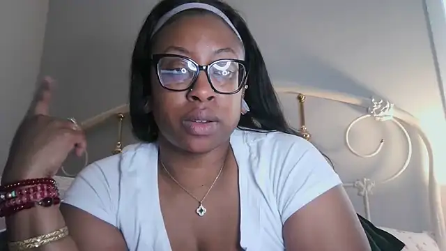 Nyxie_Chaos live