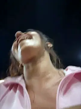 Izabella_Bella live