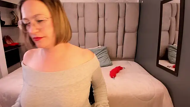 Charlot_milf live