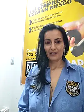 ALEJANDRA__28 live