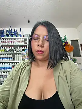 ISABELLA__LUNA live