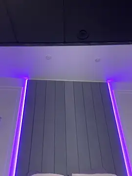 Emi_Sterling live