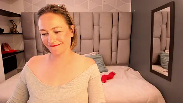 Charlot_milf live