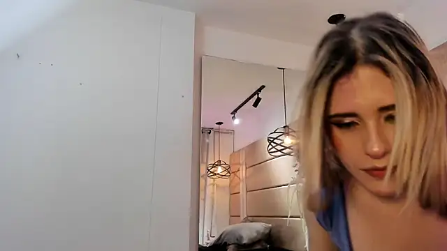 AndreinaOwen live