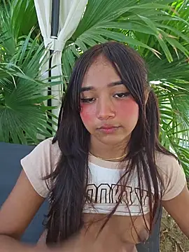 Pretty_karol live