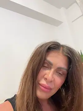 Evelyn_Anya live