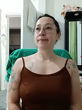 emilypoppy3 live