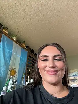 lovely_beast live
