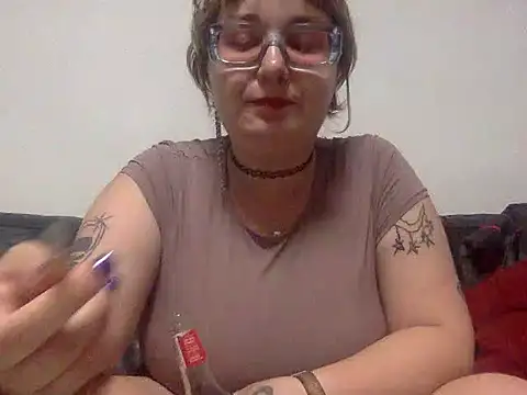 mysteradecadent live