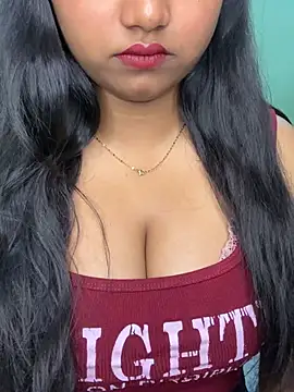 Ishaani_0 live
