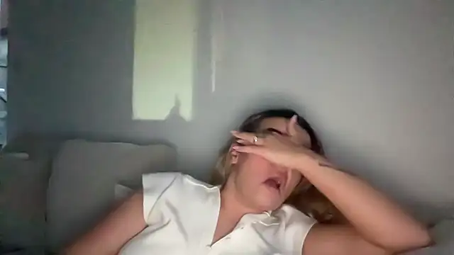 maisiesmithx live