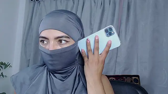 jade_nassar live