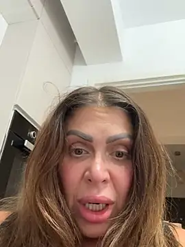 Evelyn_Anya live