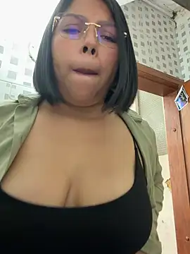 ISABELLA__LUNA live