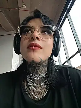taaylor33 live