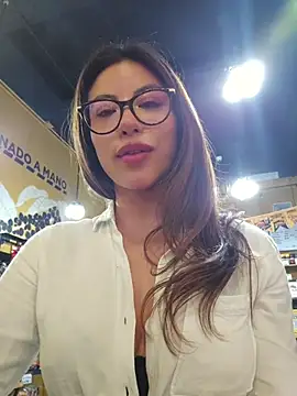 Karen_San_Miguel live