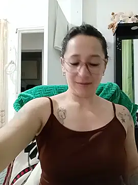 emilypoppy3 live