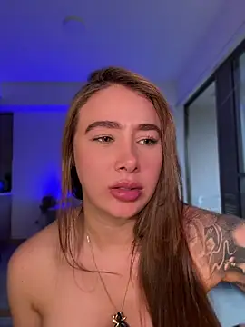lanataylor_7 live