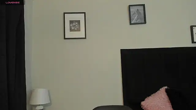 Sara_B live