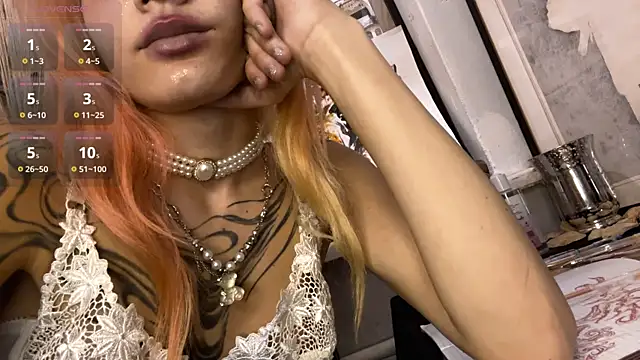 JoanneMcauly live